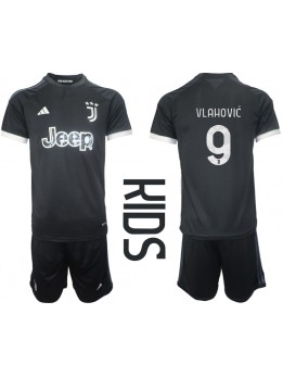 Billige Juventus Dusan Vlahovic #9 Tredjedraktsett Barn 2023-24 Kortermet (+ Korte bukser)